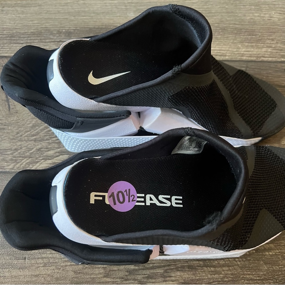 Nike Go FlyEase Slip On Shoes Unisex DR5540-002 Black White Size 10.5W/9M - Picture 6 of 8